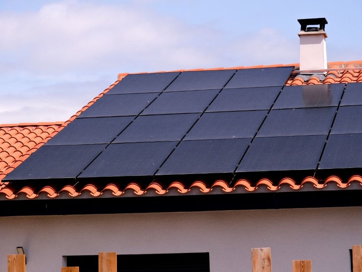 d&eacute;couvrez les erreurs courantes &agrave; &eacute;viter lors de l'installation de panneaux photovolta&iuml;ques pour maximiser leur efficacit&eacute; et assurer un retour sur investissement optimal. apprenez &agrave; bien vous pr&eacute;parer pour r&eacute;ussir votre projet d'&eacute;nergie renouvelable.