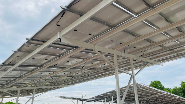 d&eacute;couvrez les principaux b&eacute;n&eacute;fices des panneaux solaires, ainsi que les aides et subventions disponibles en france pour r&eacute;duire le co&ucirc;t de votre installation et produire votre propre &eacute;nergie renouvelable.