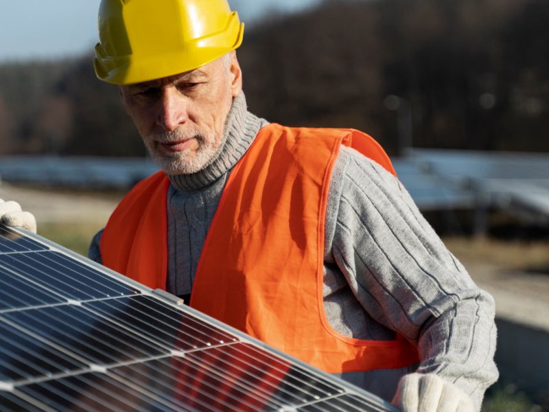 découvrez pourquoi faire appel à des installateurs solaires certifiés rge est essentiel pour garantir la qualité de votre installation photovoltaïque, bénéficier d’aides financières et optimiser la performance énergétique de votre habitation.
