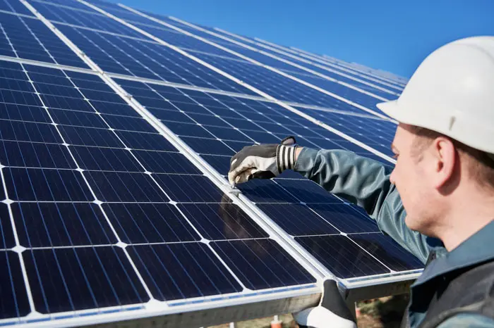 faites appel &agrave; un installateur solaire certifi&eacute; rge pour vos projets de panneaux photovolta&iuml;ques et contribuez activement &agrave; la transition &eacute;nerg&eacute;tique. profitez d'une expertise reconnue pour des installations fiables et &eacute;ligibles aux aides financi&egrave;res.